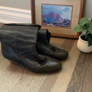 Vintage Markon 80’s low wedge brown leather booties